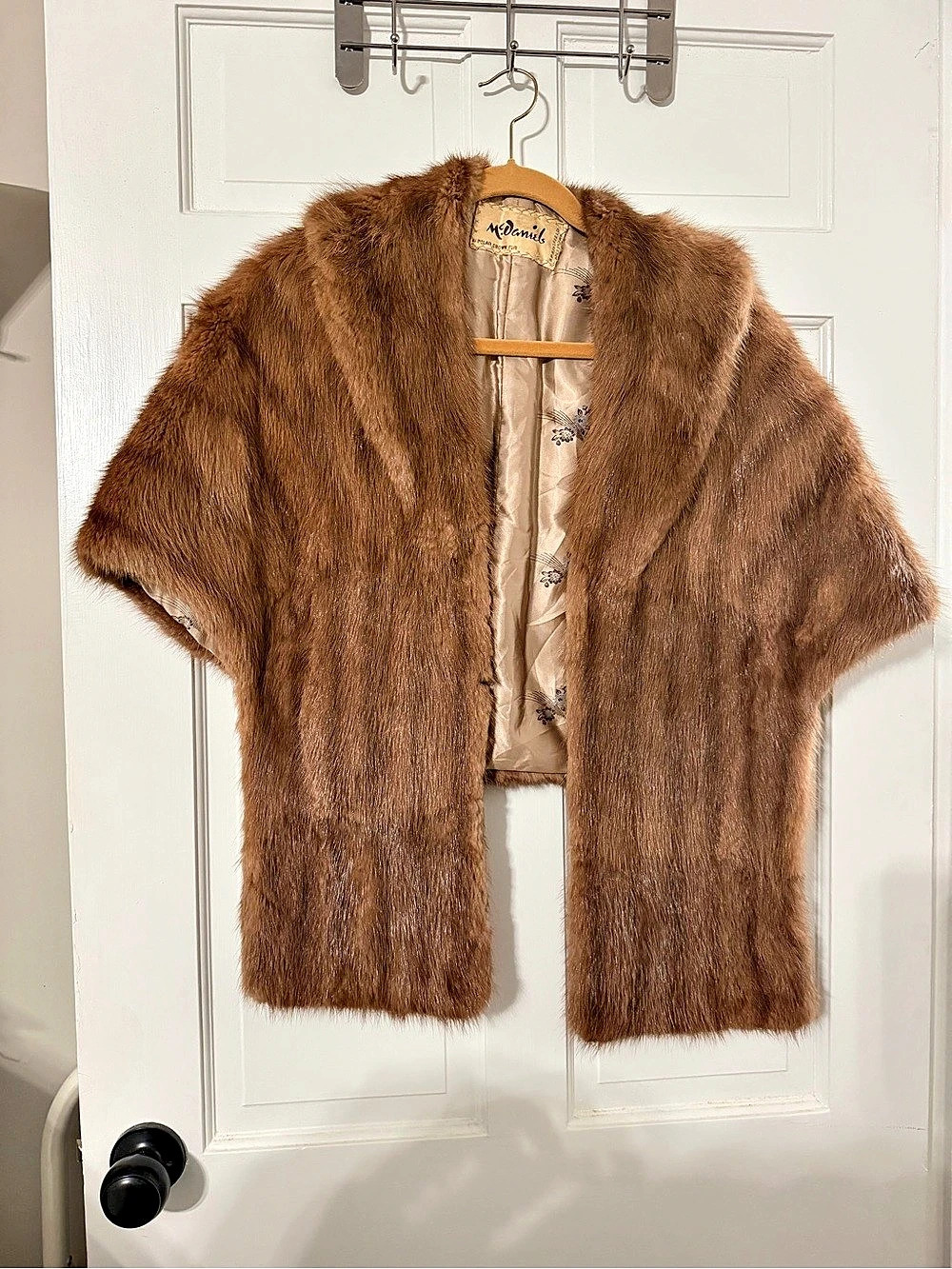 Vintage Mid-century McDaniels Polar Crown Fur Caplet/Stole in Autumn-haze